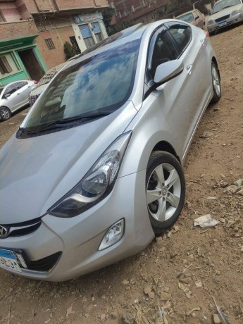 hyundai-elantra-big-0