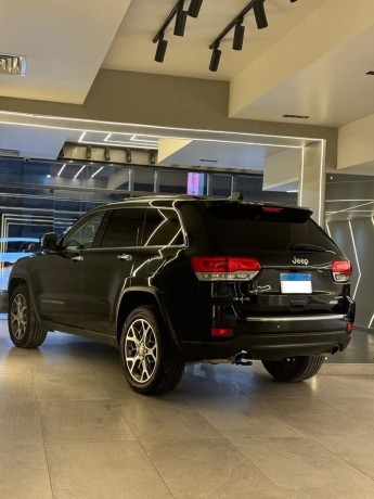 jeep-grand-cherokee-2022-big-1