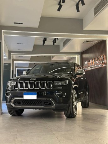 jeep-grand-cherokee-2022-big-4