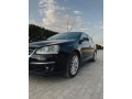 volkswagen-jetta-small-1