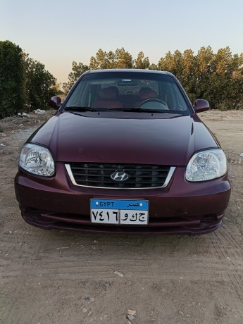 hyundai-verna-big-0