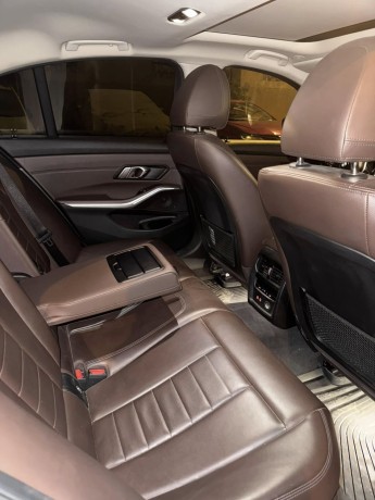 bmw-320i-big-5