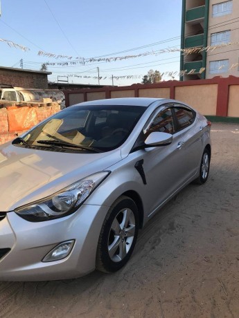 hyundai-avante-big-3