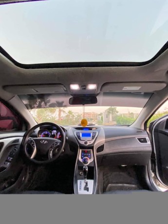 hyundai-elantra-big-0