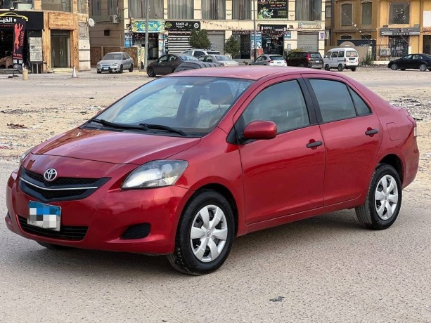 toyota-yaris-big-2