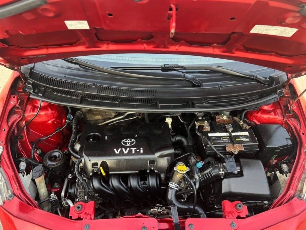 toyota-yaris-big-4