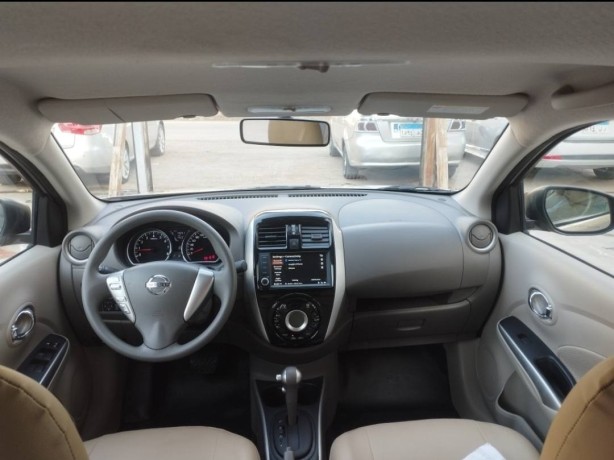 nissan-sunny-big-5