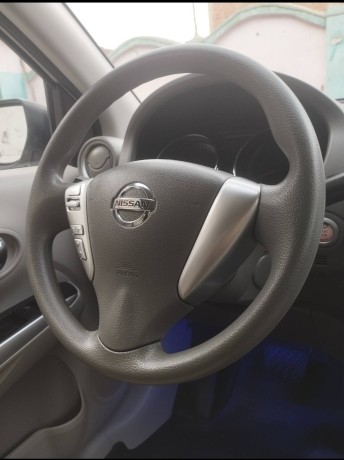 nissan-sunny-big-4