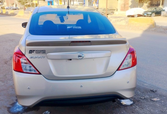 nissan-sunny-big-3