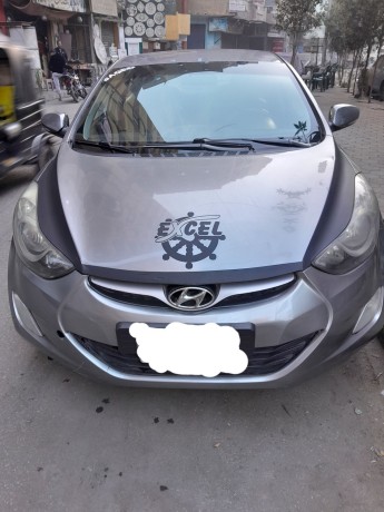 hyundai-elantra-big-0