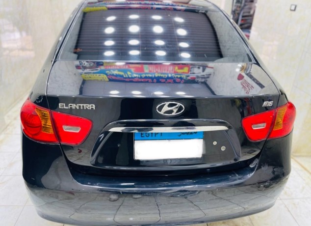 hyundai-elantra-big-2
