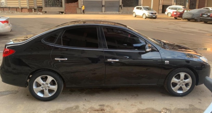 hyundai-elantra-big-1