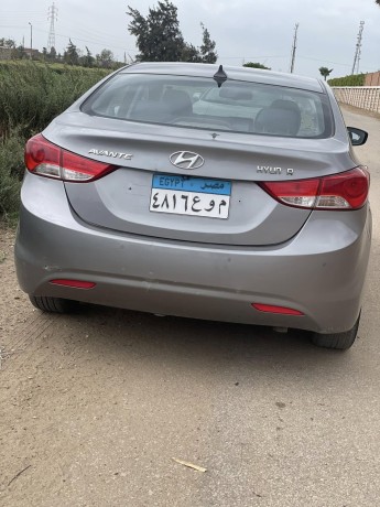 hyundai-avante-big-1
