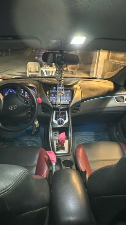 hyundai-elantra-big-4