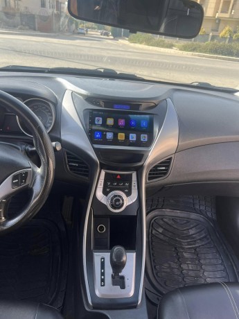 hyundai-elantra-big-4
