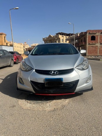 hyundai-elantra-big-0