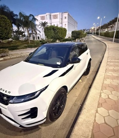range-rover-evoque-p300e-big-1