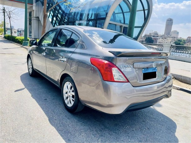 nissan-sunny-big-3
