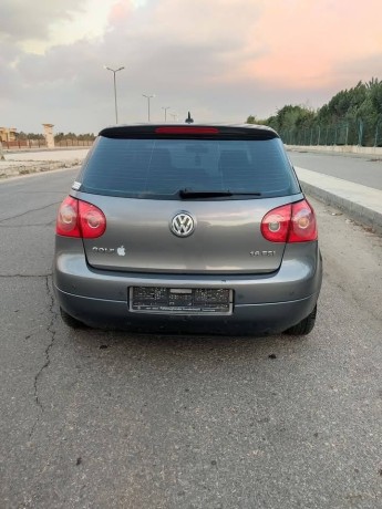 volkswagen-golf5-big-2
