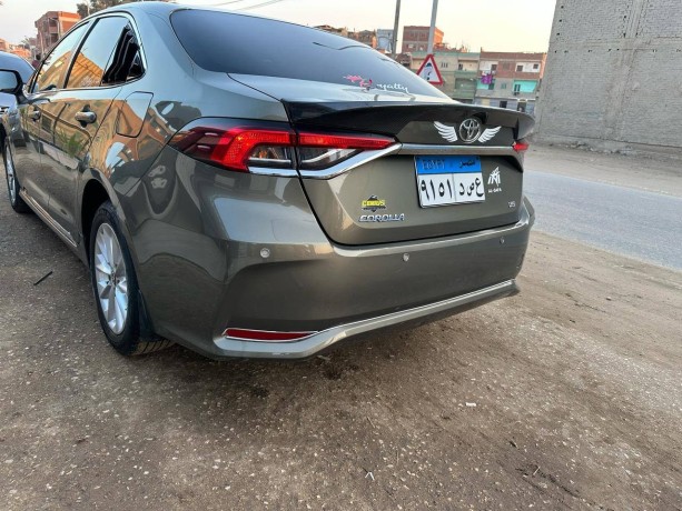 toyota-corolla-big-2
