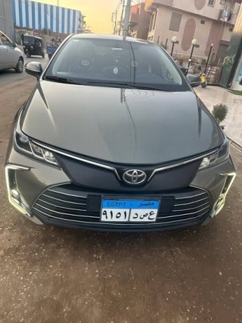 toyota-corolla-big-0
