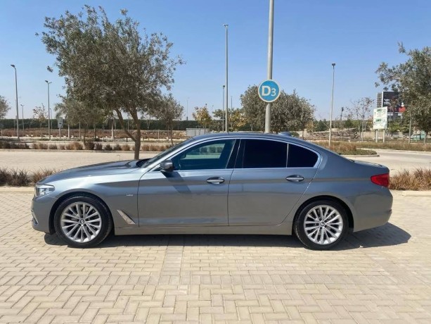 bmw-520i-big-1