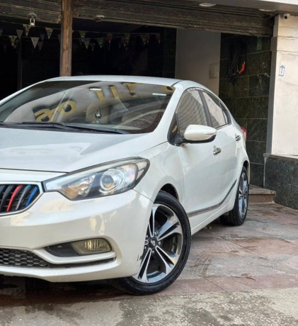 kia-crrato-big-1