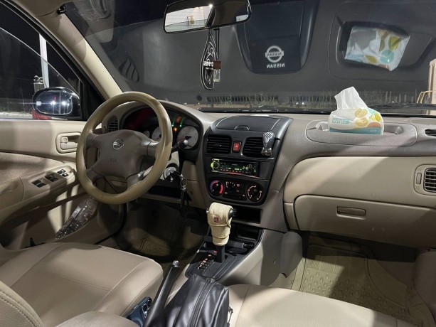 nissan-sunny-big-5