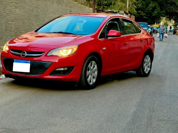 opel-astra-big-0