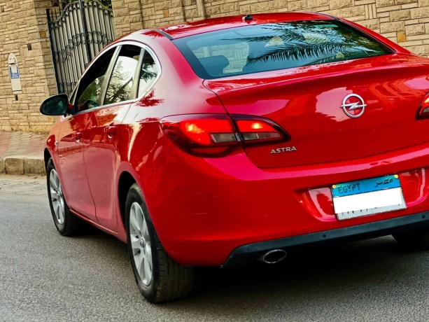 opel-astra-big-3