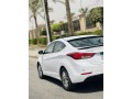 hyundai-elantra-small-2