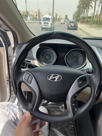 hyundai-elantra-big-3