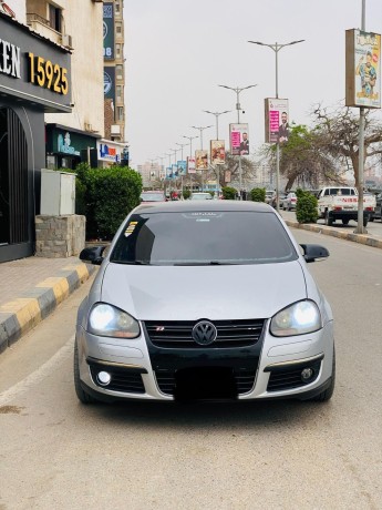 volkswagen-jetta-big-0