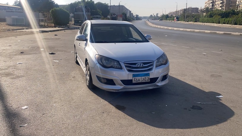 hyundai-elantra-big-0