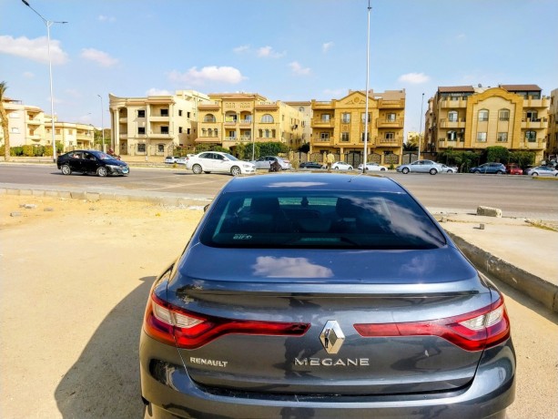 renault-megane-big-4