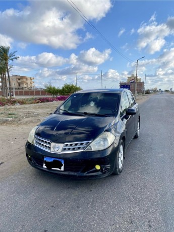 nissan-tiida-big-0