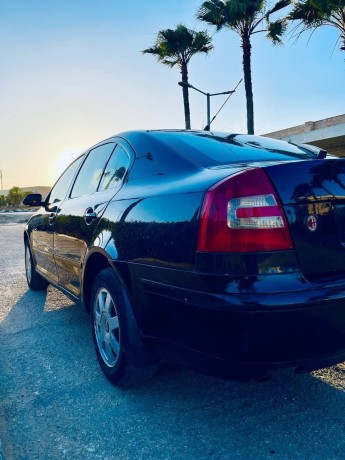 skoda-octavia-a5-2009-big-5