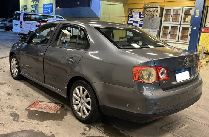 volkswagen-jetta-big-1