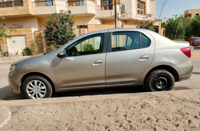 renault-logan-big-0