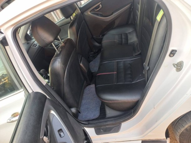 hyundai-elantra-big-4