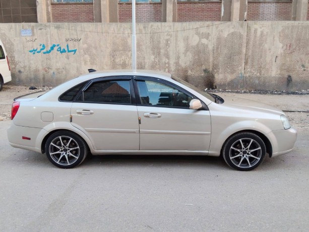 chevrolet-optra-big-3