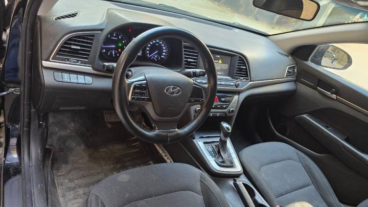 hyundai-elantra-big-7