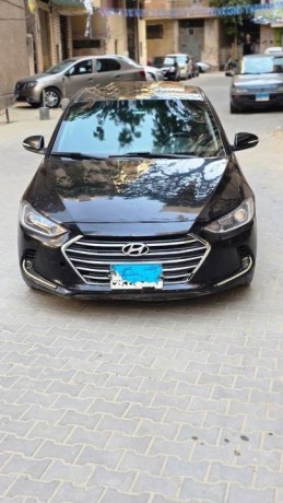 hyundai-elantra-big-0