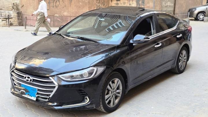 hyundai-elantra-big-1