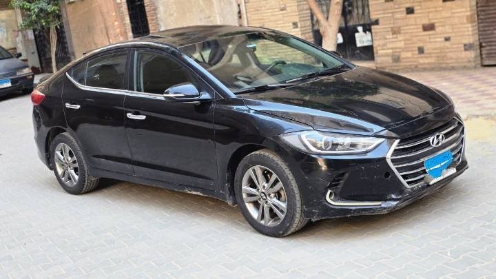 hyundai-elantra-big-2
