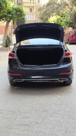 hyundai-elantra-big-6