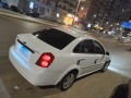chevrolet-optra-small-3