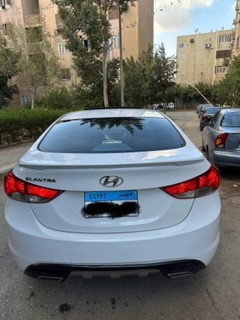 hyundai-elantra-big-3