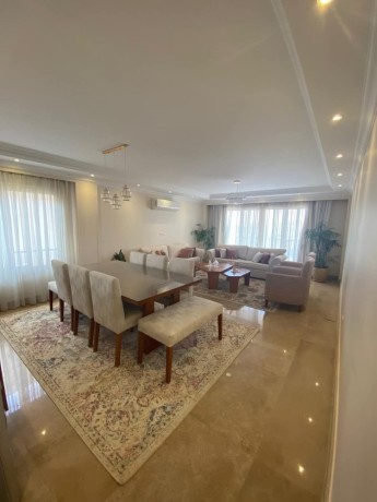 shk-llbyaa-fy-zhraaa-almaaady-big-2