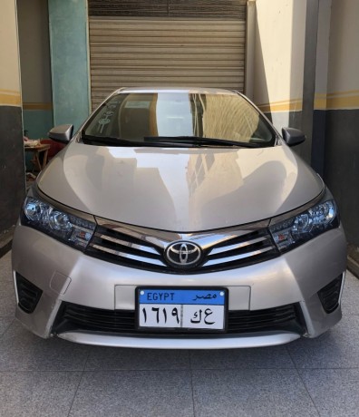 toyota-corolla-big-0